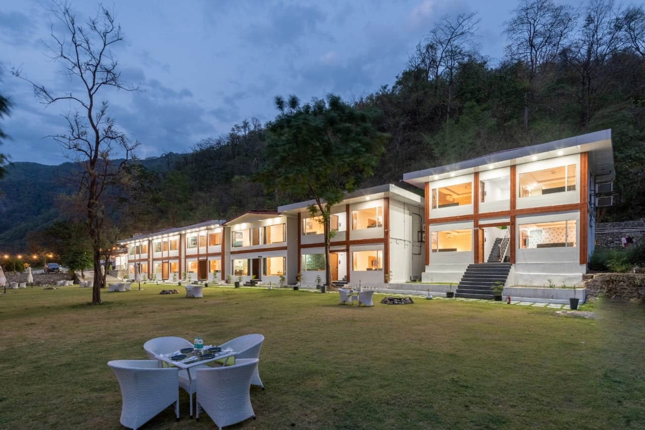 Best Luxury River Side Resort in Rishikesh