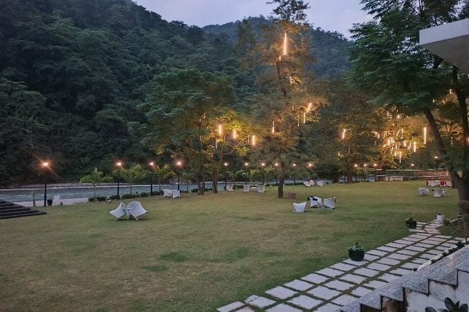 Best resort in rishikesh