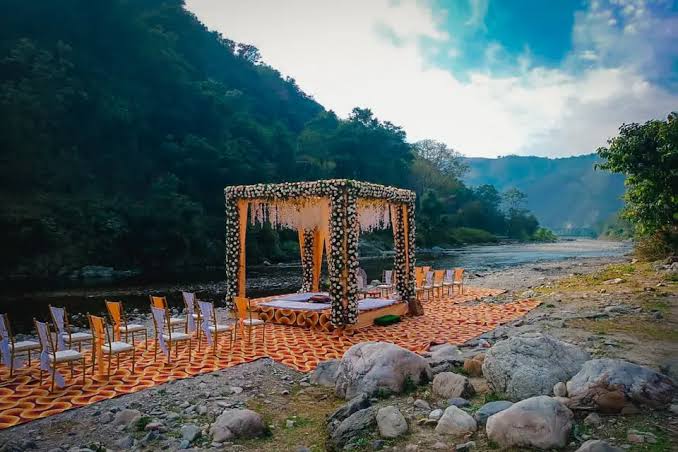 Riverside resort in rishikesh